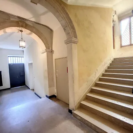 Apartment L'antre Des Papes *